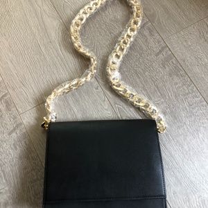 Black shoulder bag